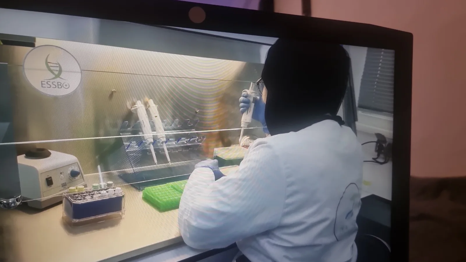 Au laboratoire — PLAGENOR